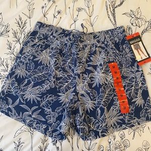 NWT Blue and White Linen blend drawstring shorts